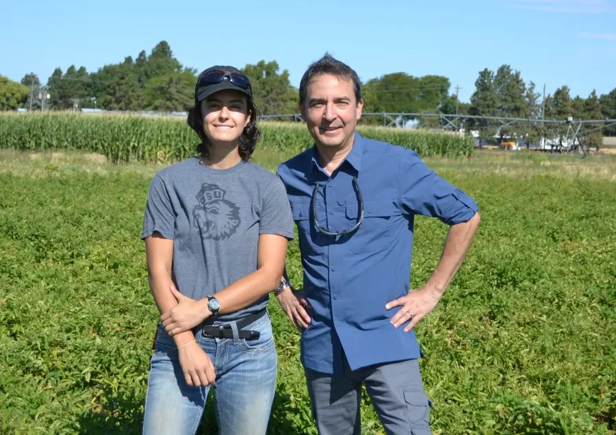 Maria with her mentor Carlos Bonilla